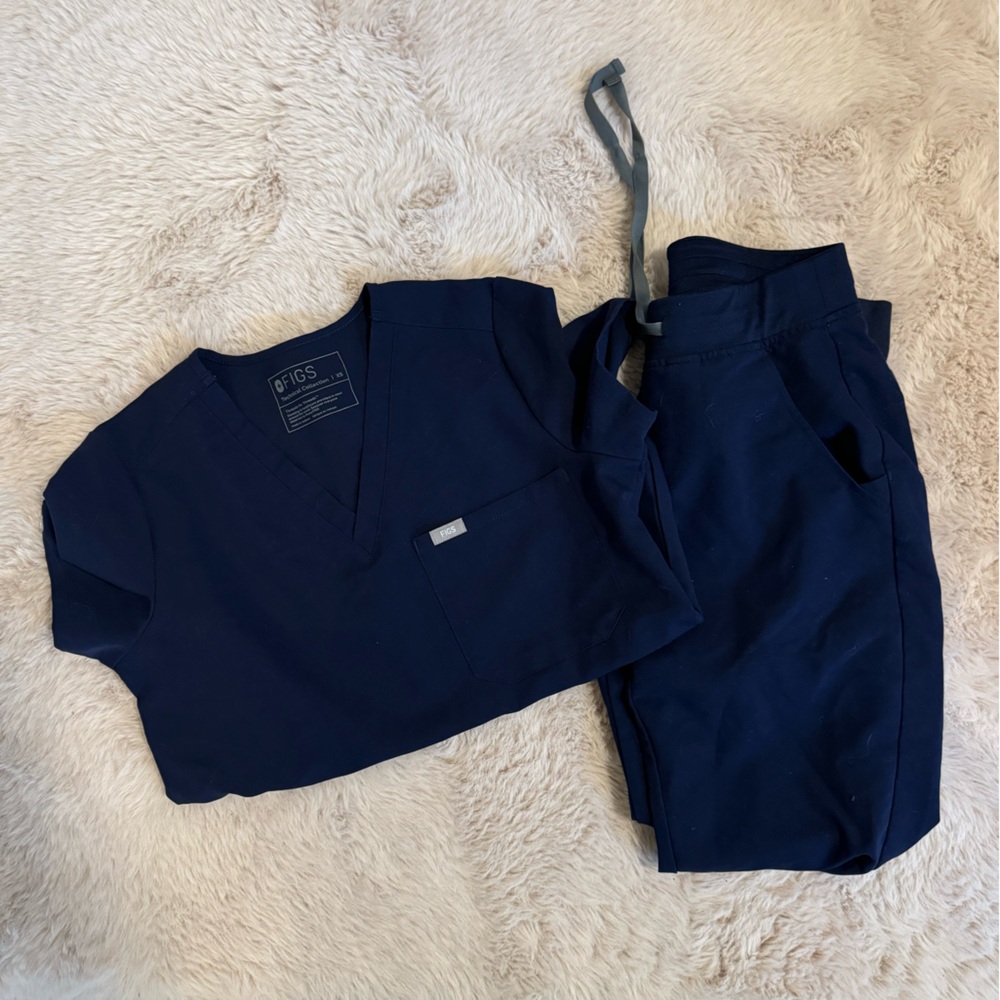 Figs scrub set